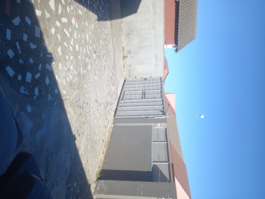 3 Bedroom Property for Sale in Mandela Park Western Cape